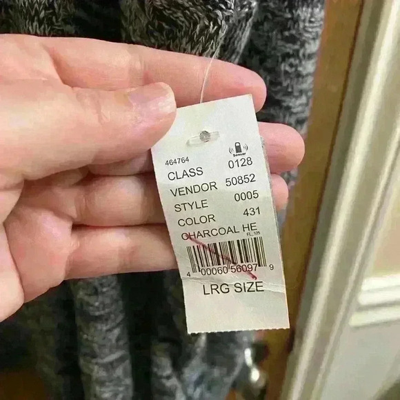 PacSun Gray Crewneck Sweater - Picture 6 of 9